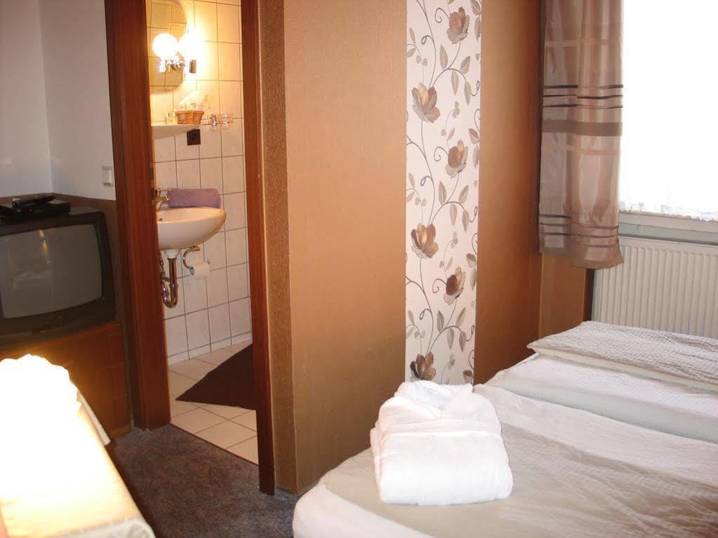 Restaurant Landgasthof Zum Wiesengrund Newel Экстерьер фото